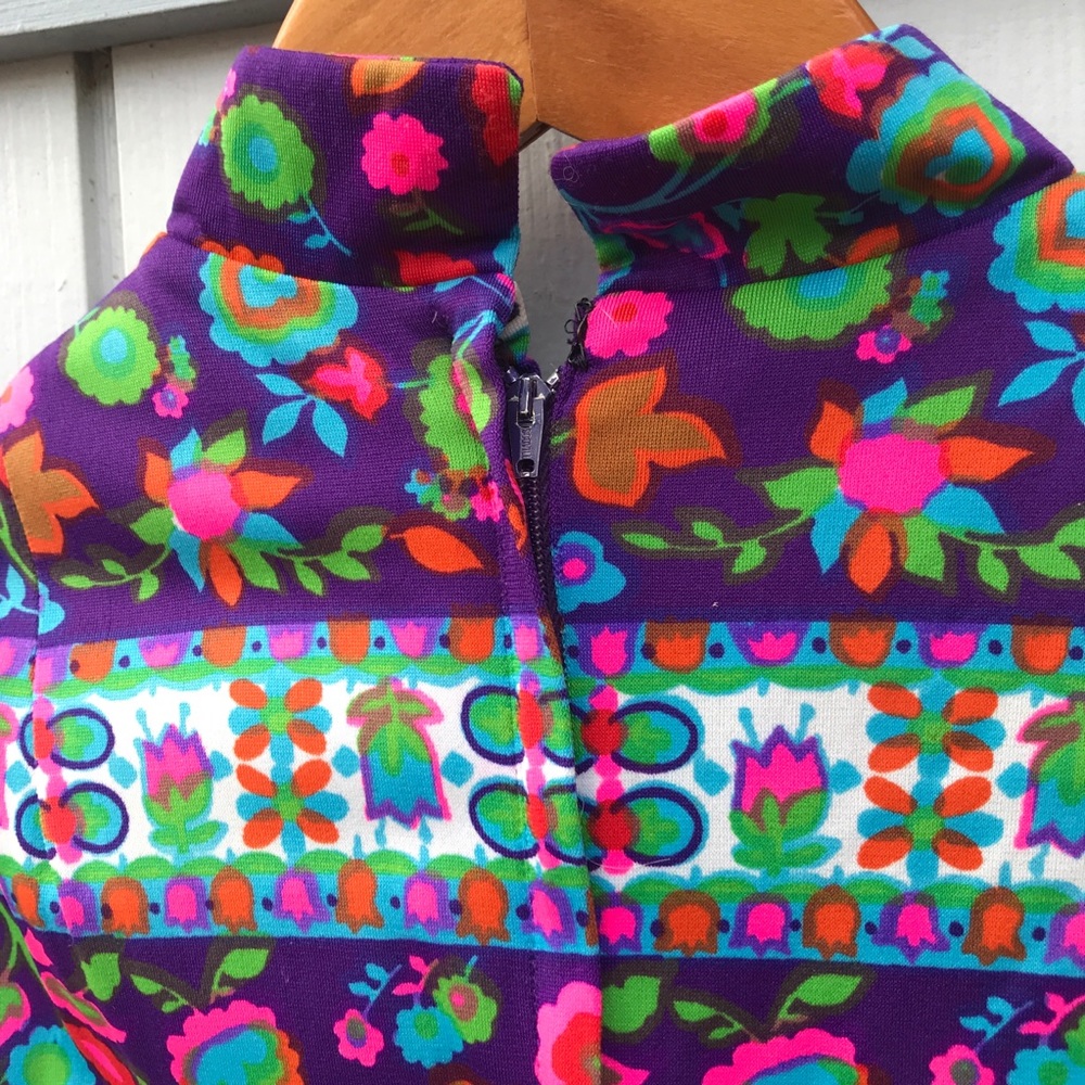 Vintage 1970s Flower Power Maxi Dress - Picture 8 of 9